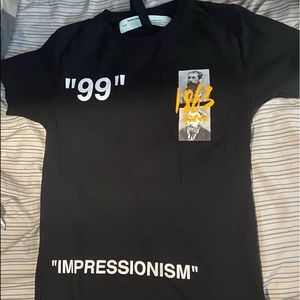 Off-white short sleeve T-shirt